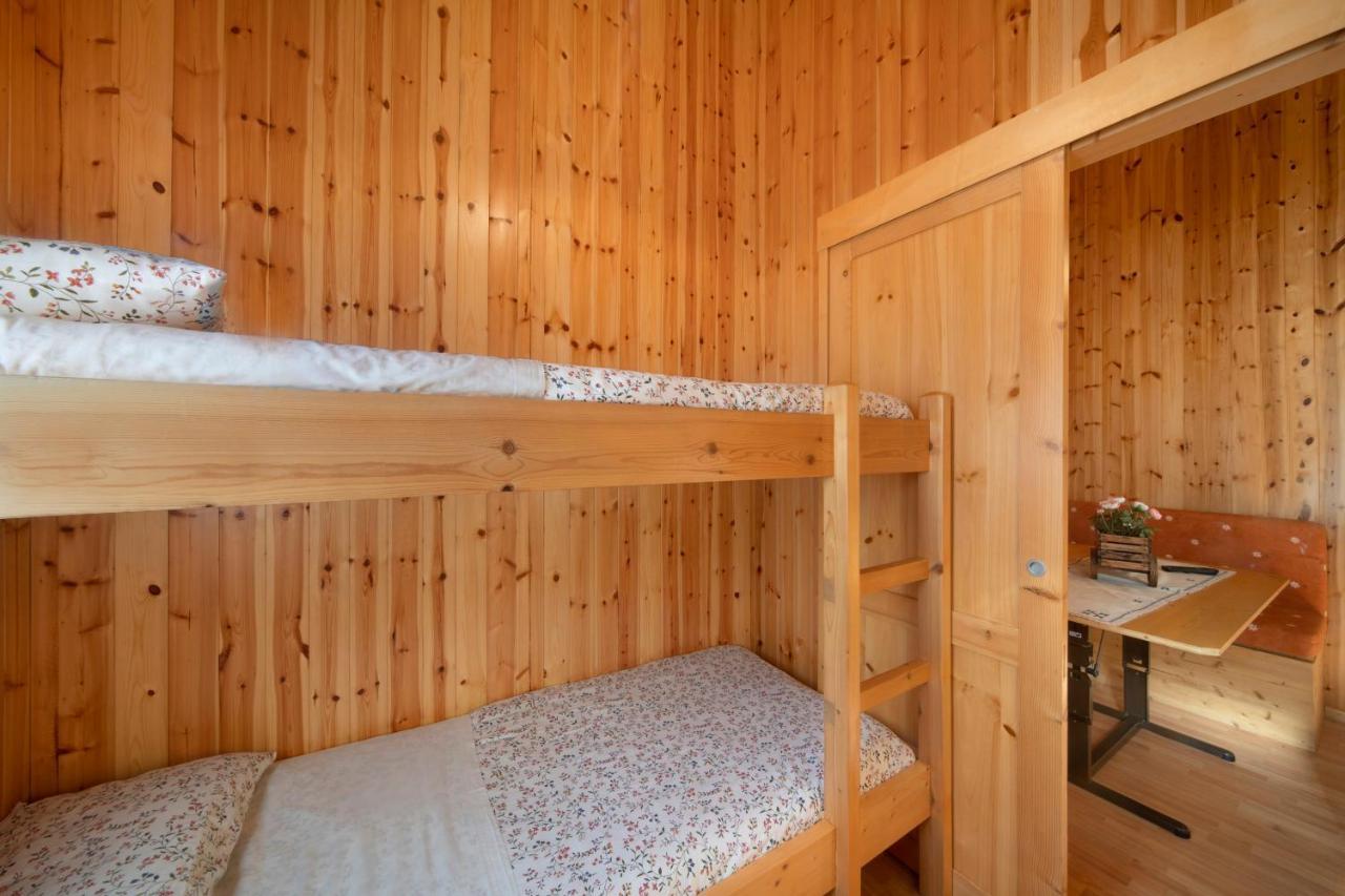 Casa Bucaneve Барцио Екстериор снимка